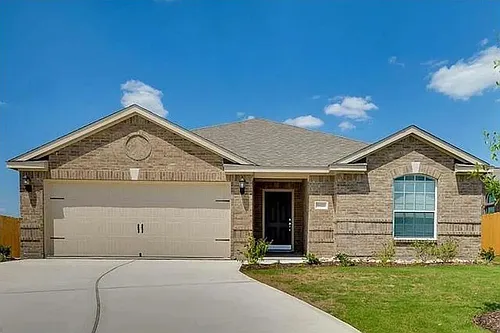 1323 Chapman Dr Photo 1
