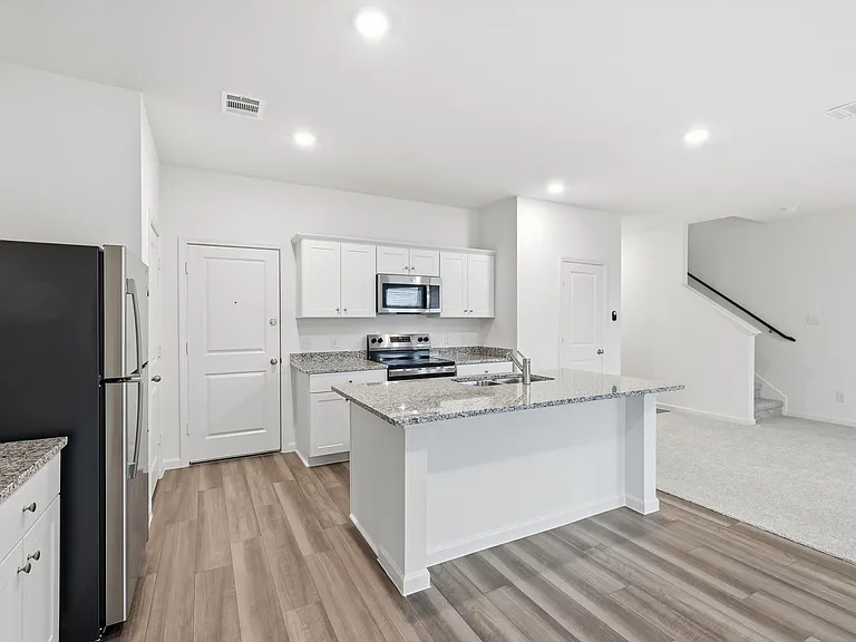 2106 Meadow Park Dr — Photo 17