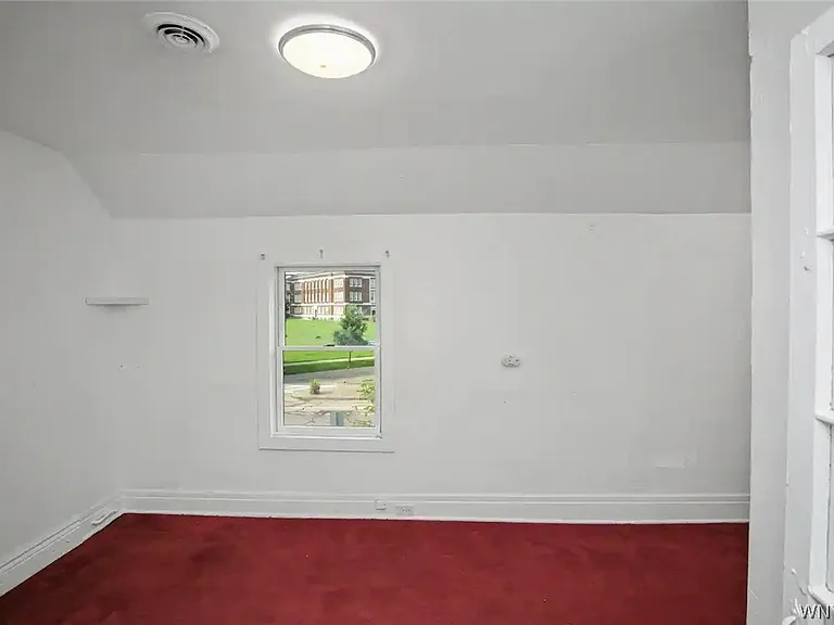 485 Porter Ave — Photo 10