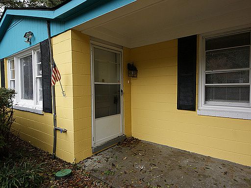 2nd image of 1039 Leonard Dr