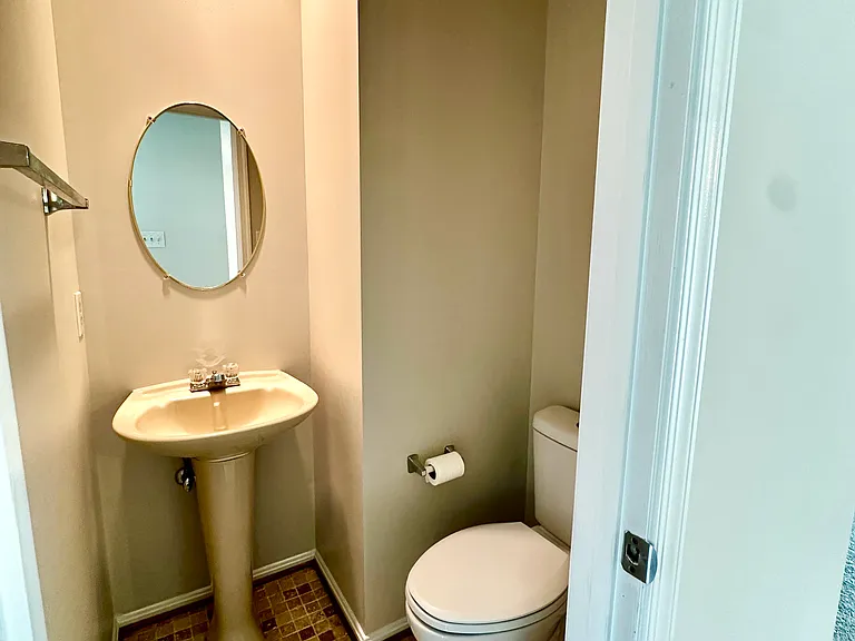 2558 Ambling Cir — Photo 5