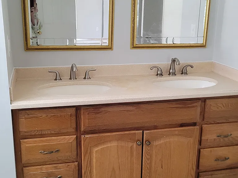 Downstairs full bathroom