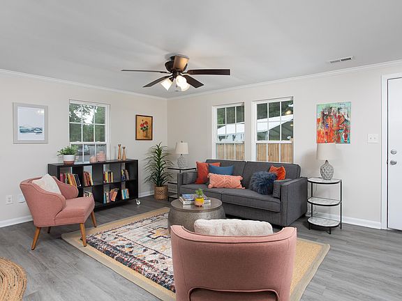5th image of 2606 Hinson Dr