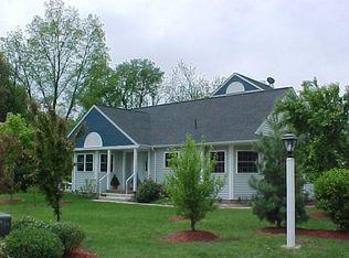 4079 Circle Ct, Milford, PA 18337