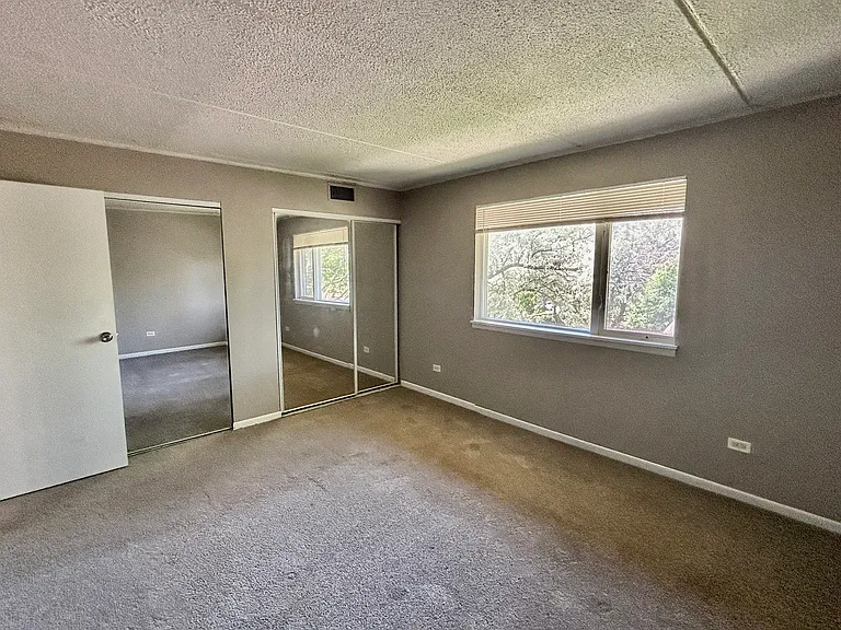5S070 Pebblewood Ln #G11 — Photo 9