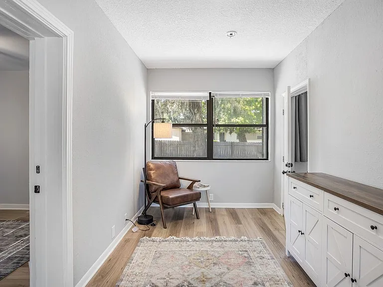 427 Holly Ave — Photo 29