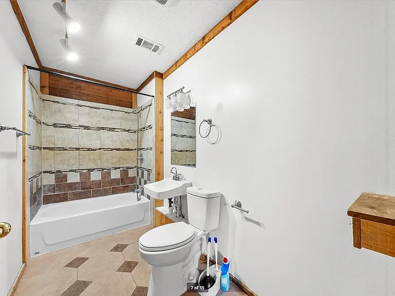 301 Tatum Rd — Photo 9