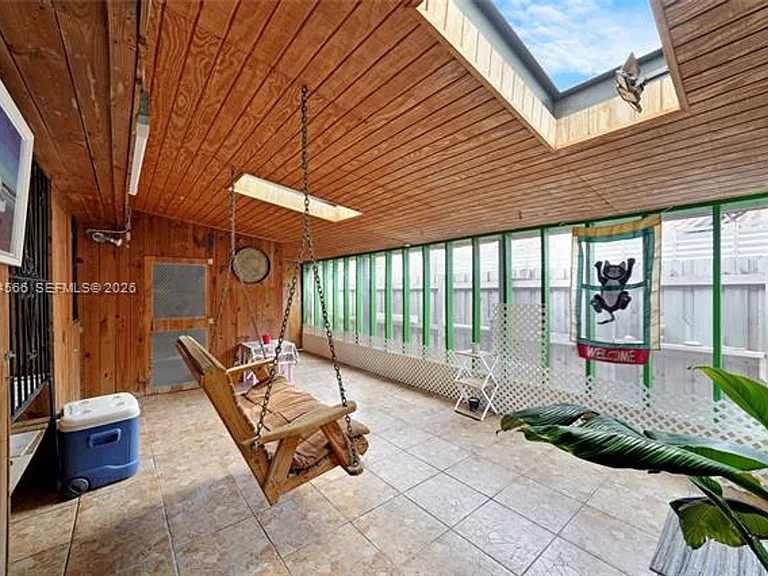 2834 SW 33rd Ave — Photo 33