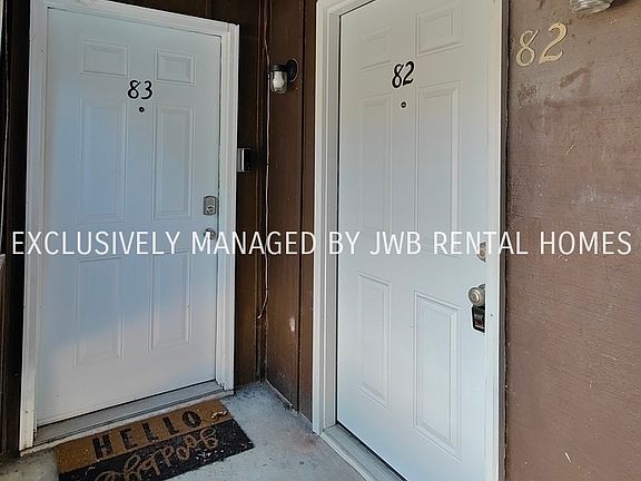 3rd image of 7201 Arlington Expy APT 82
