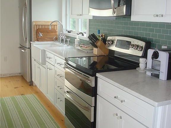 4th image of 79 Browning St