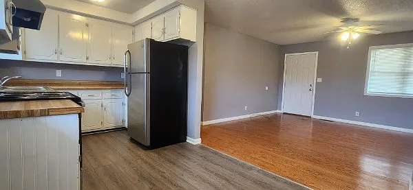 2031 Lintwood Dr — Photo 6