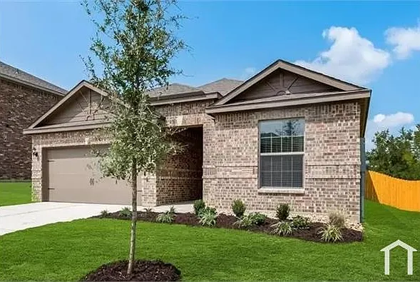 315 Golden Sands Ln — Photo 2