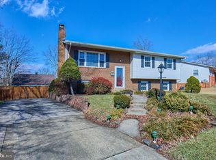 9520 Bonair Dr, Manassas, VA 20109