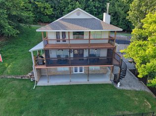 141 S Ash St, Kuttawa, KY 42055