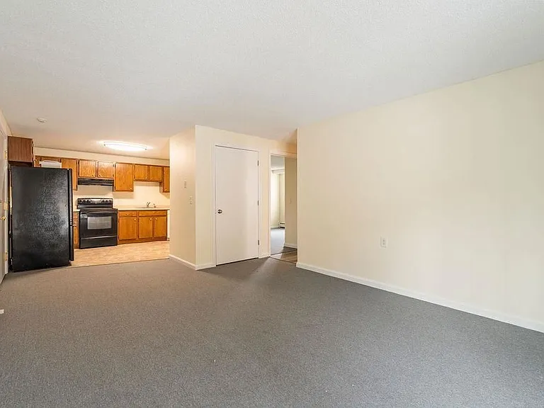 1703 White Cedar Blvd — Photo 3