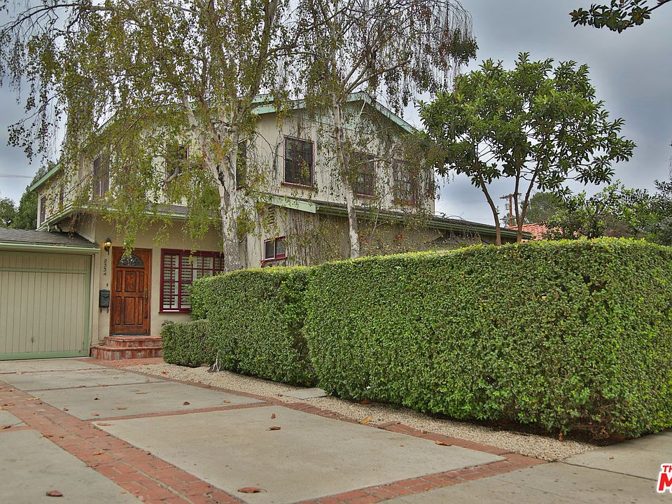 1st image of 2554 Veteran Ave