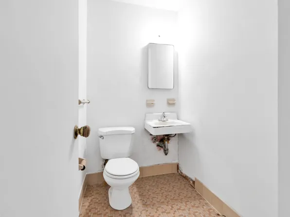 2928 West Fifth Street image 15 of 21