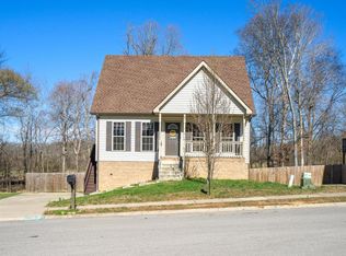 421 Zurich Ct, Clarksville, TN 37040