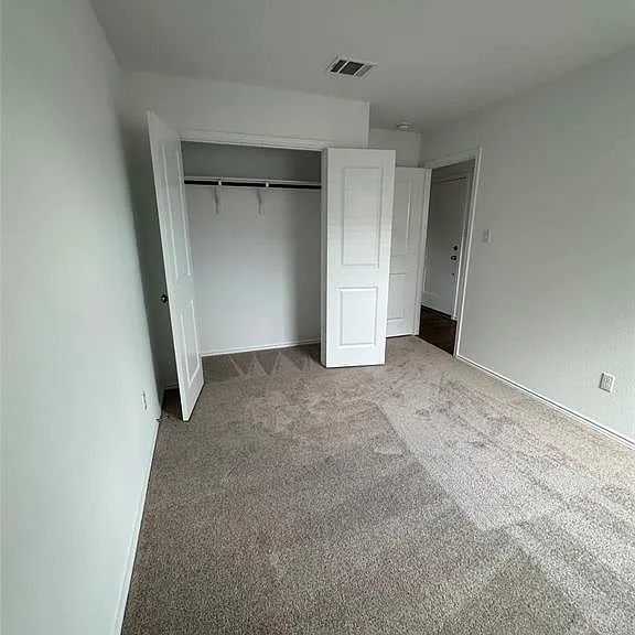 216 Jeffers — Photo 11