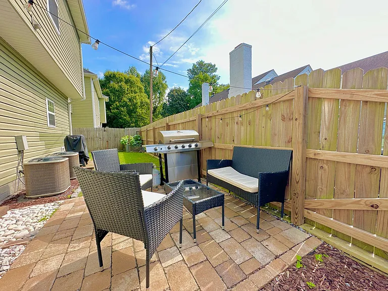 456 N Oceana Blvd — Photo 14