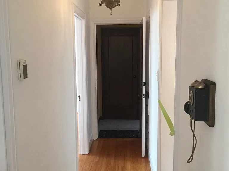 325 S Detroit St #1/2 — Photo 5