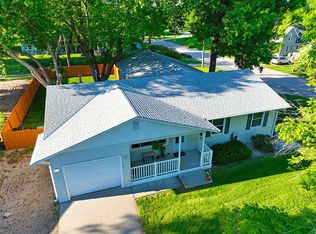 1809 G St, Aurora, NE 68818