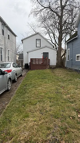 3049 W 105th St Photo 1