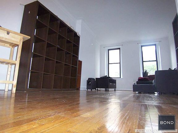 2nd image of 1612 York Ave APT 3A