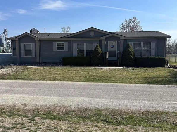 315 E Warren St, Williamsburg, KS 66095