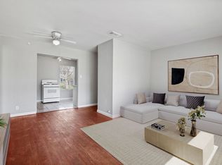 1237 San Felipe St, Angleton, TX 77515