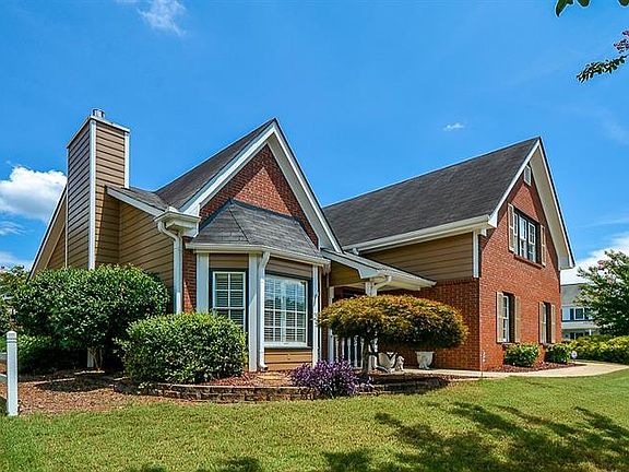 4th image of 2900 Oak Meadow Dr
