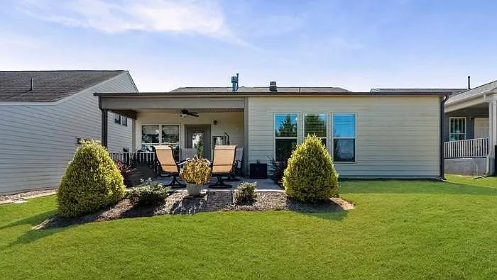 673 Birchway Dr — Photo 6