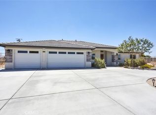 19709 Tomahawk Rd, Apple Valley, CA 92307