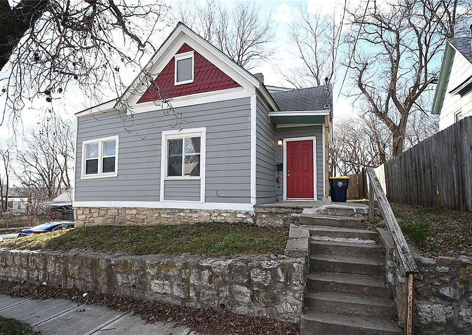 1st image of 614 Spruce Ave