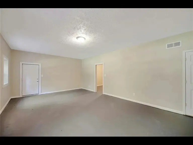 95 Ramblewood Dr SE — Photo 2
