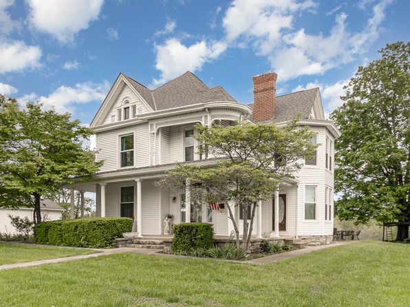 210 Sunset Dr, Williamstown, KY 41097
