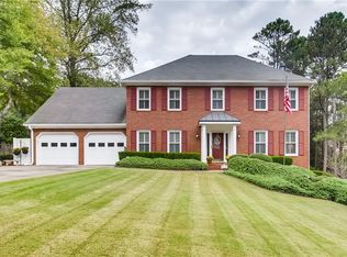4670 Glenforest Dr NE, Roswell, GA 30075