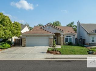 2915 E Eclipse Ave, Fresno, CA 93720