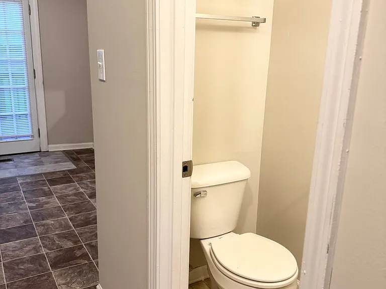 310 Pappy Dr — Photo 21