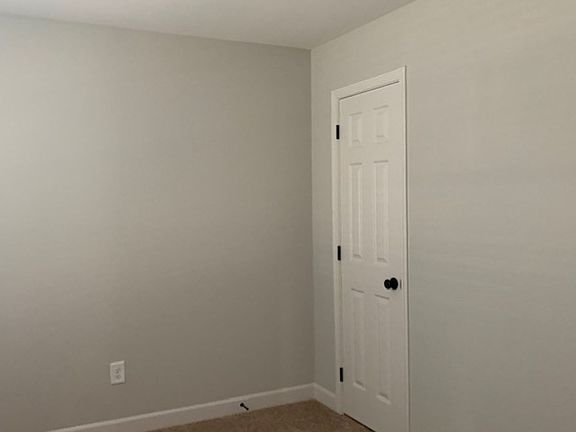 3rd image of 522 Amberdale Cir