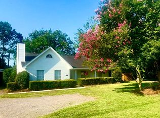 9830 Twin Beech Rd, Fairhope, AL 36532