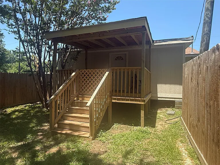 11874 Vanwood St — Photo 27