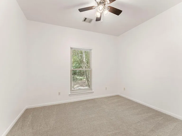 618 W Rollingwood St — Photo 13