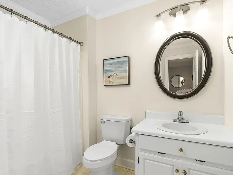 909 Danley Ln — Photo 18