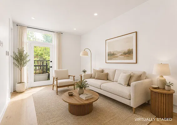 Living room, photo 1