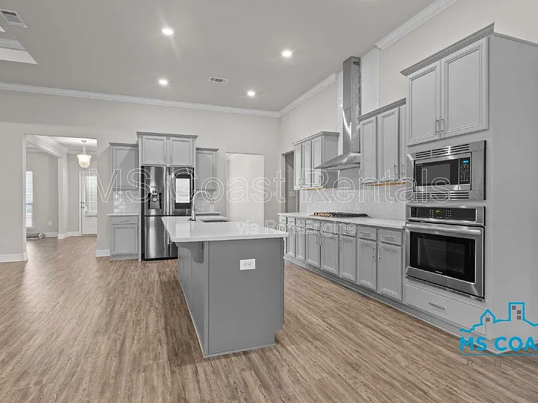 8712 Park Ridge Ct — Photo 11