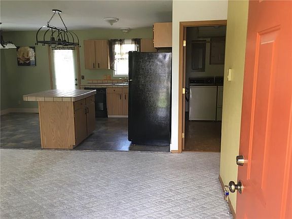 2nd image of 755 Briar Pl
