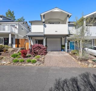 111 McCully Ln, Jacksonville, OR, 97530