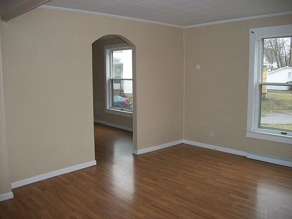 2nd image of 703 Salamonie Ave #1
