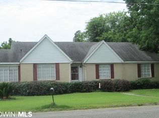216 E Horner St, Atmore, AL 36502